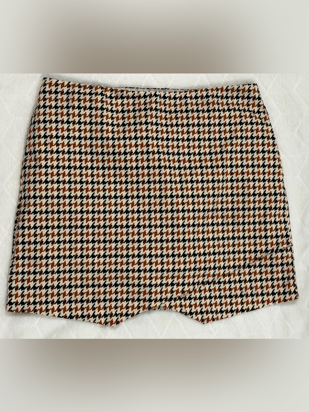 Versona Houndstooth Midi Skirt in Black, Brown and Cream